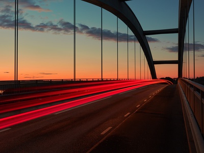 Wir machen die Brücke